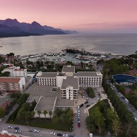 Oezkaymak Marina - Ultra Inklusive 5* Kemer